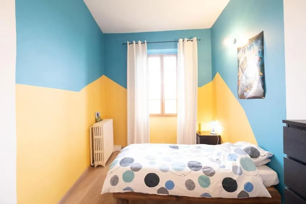 Holiday home Superbe Maison De Maitre Avec Terrasse Et Jardin Castelnau-de-Montmiral France